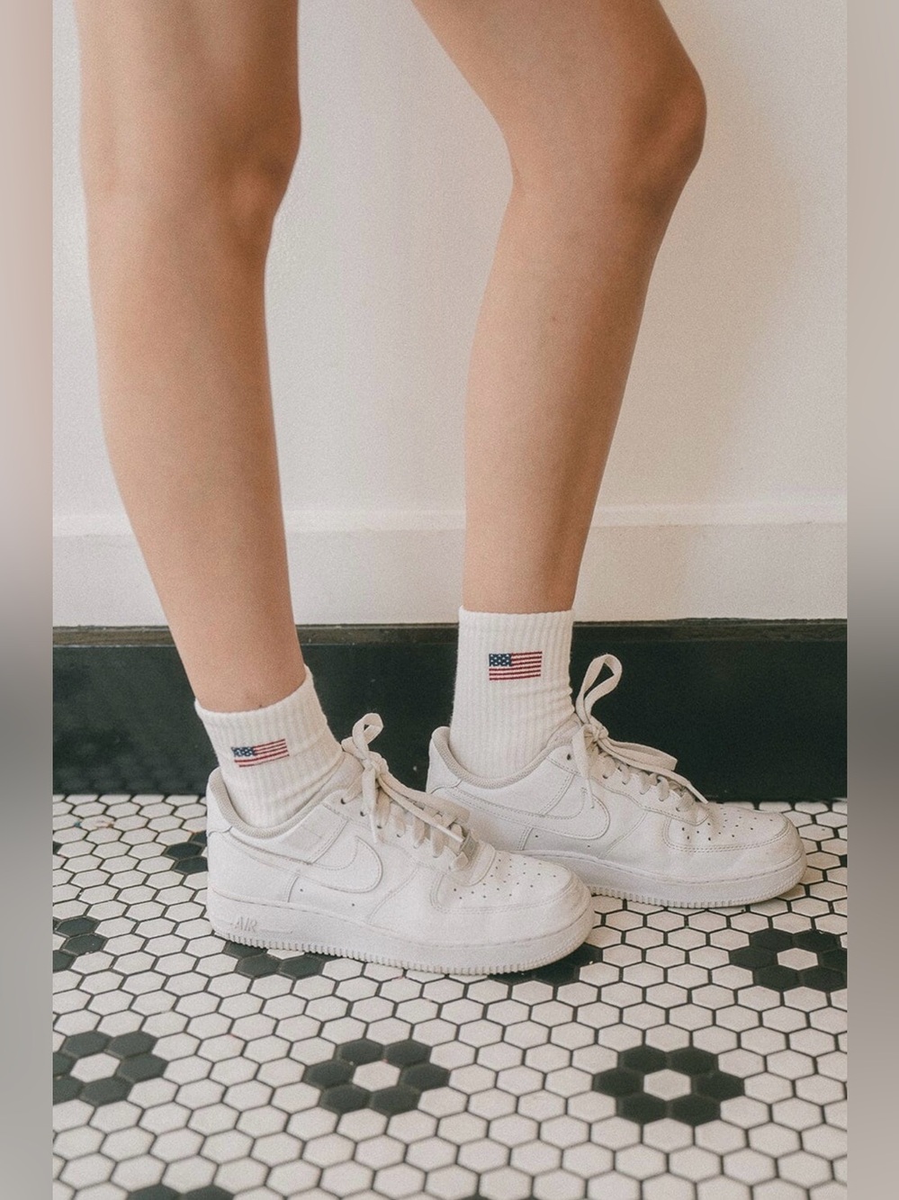 NWT | Brandy Melville American Flag Crew Socks | One Size || 🧦 || 🇺🇸 || ♥️🤍💙